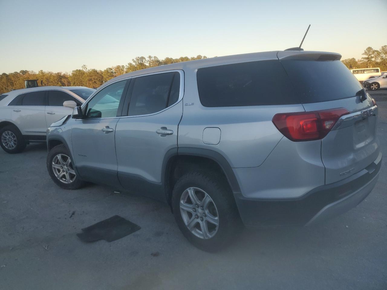 2019 GMC Acadia VIN 1GKKNKLA1KZ100671 Copart auction photo, front end damage thumbnail 2