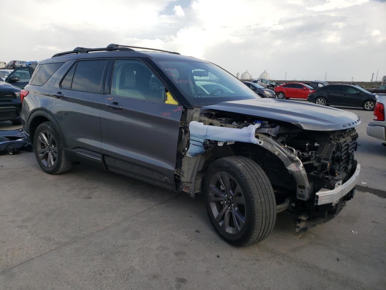 2021 Ford Explorer VIN 1FMSK7DH6MGA56352 Copart auction photo, front end damage thumbnail 4
