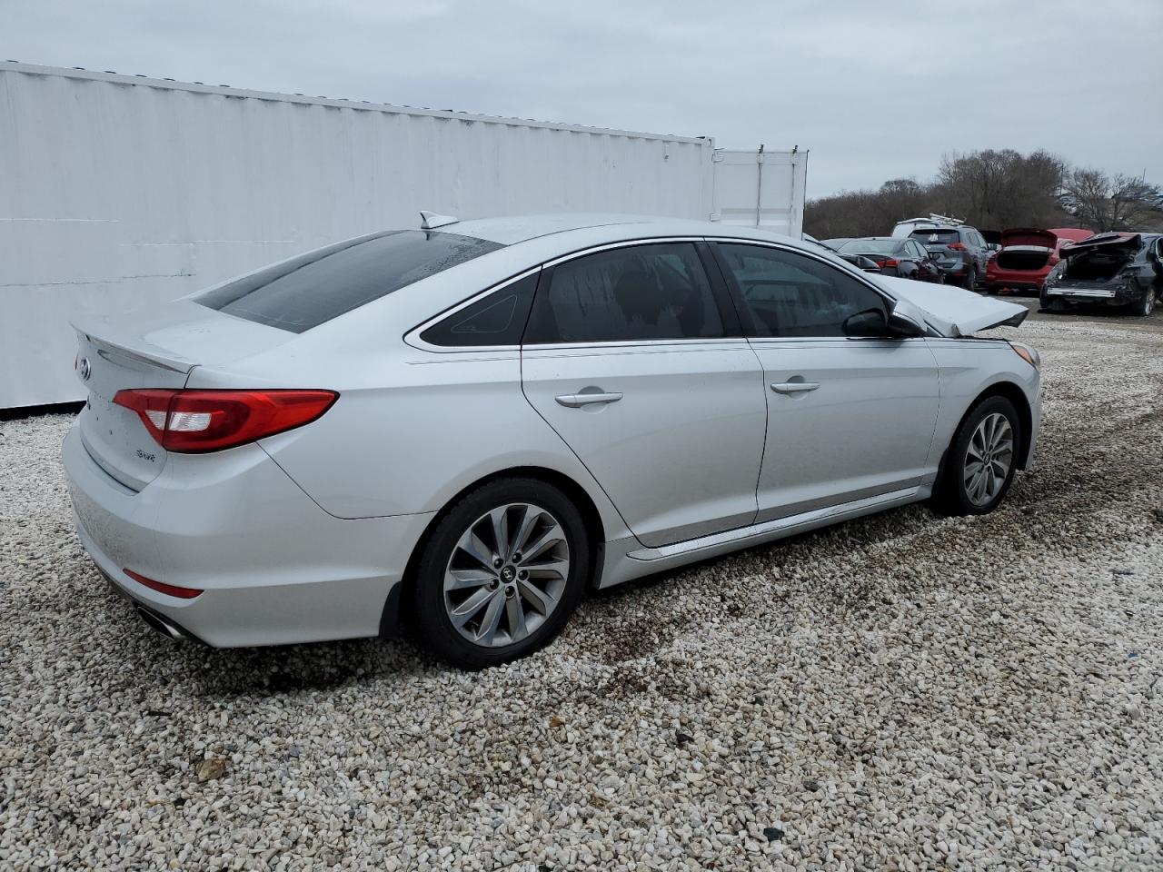 2016 Hyundai Sonata VIN 5NPE34AF0GH427084 Copart auction photo, front end / minor dent/scratches damage thumbnail 3