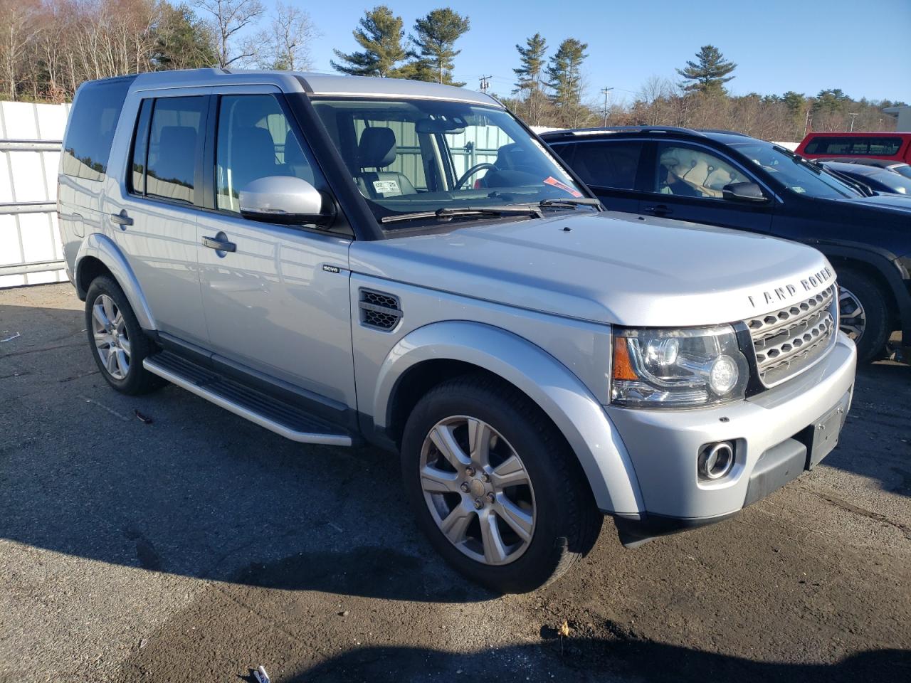 2015 Land Rover LR4 VIN SALAG2V68FA754526 Copart auction photo, normal wear / minor dent/scratches damage thumbnail 4