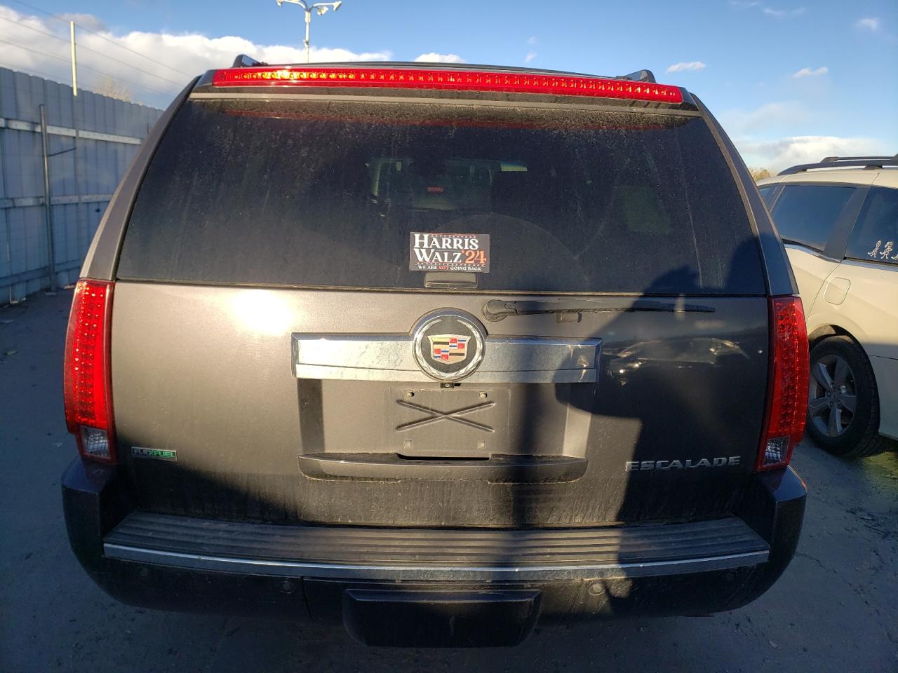 2010 Cadillac Escalade VIN 1GYUKBEFXAR204087 Copart auction photo, front end / hail damage thumbnail 6