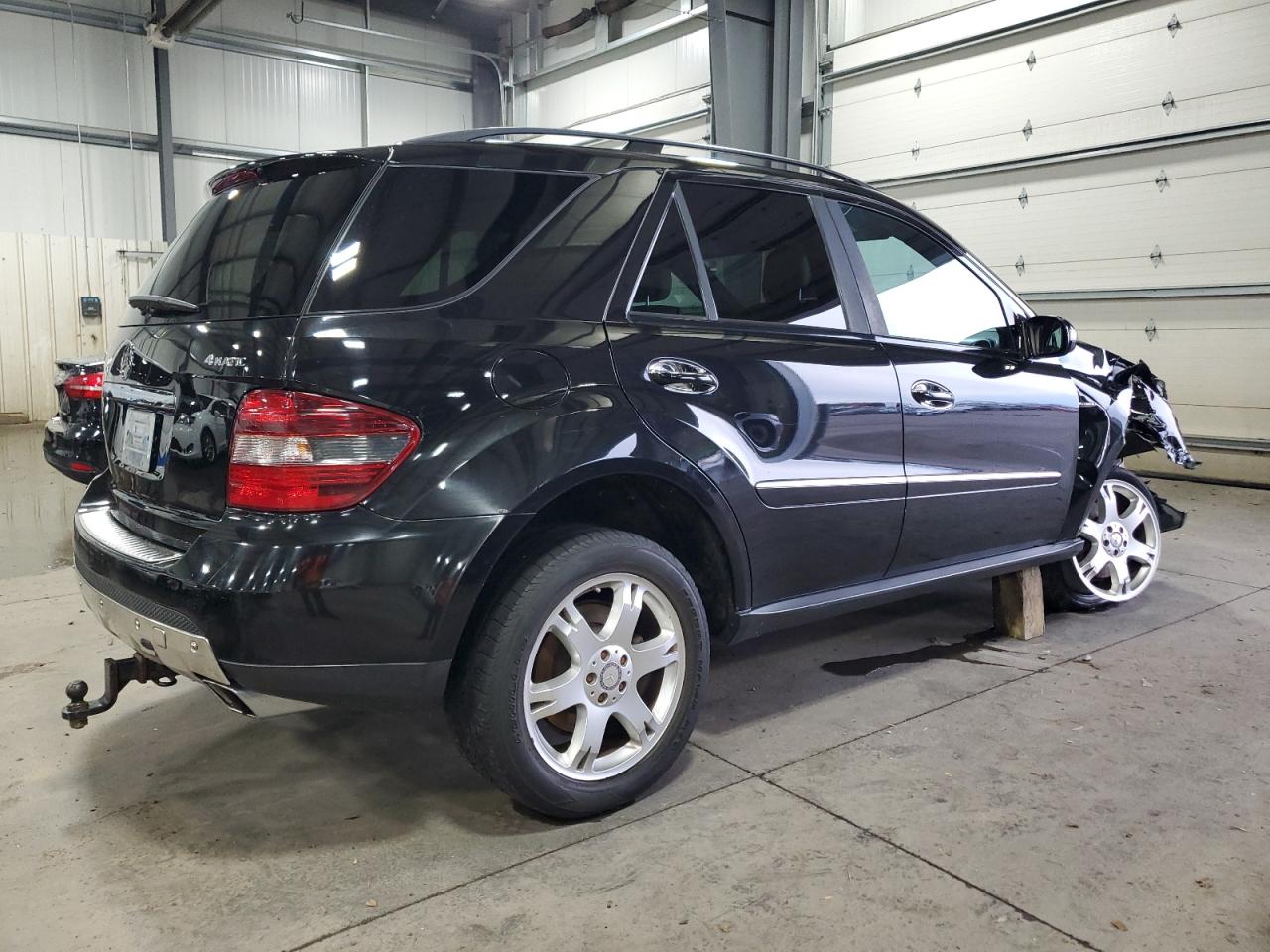 2008 Mercedes-Benz M-klasse VIN 4JGBB86E68A330022 Copart auction photo, front end damage thumbnail 3