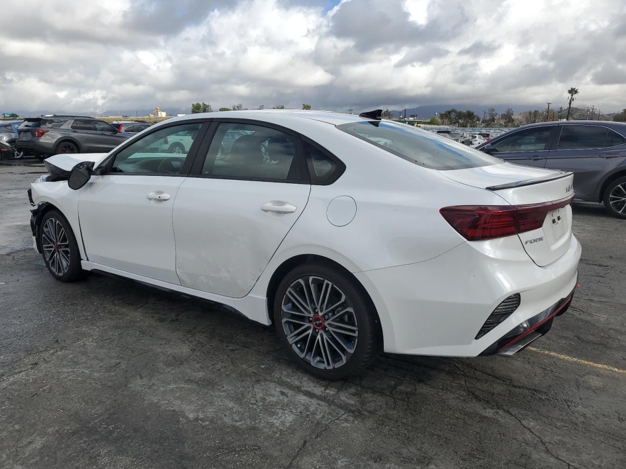 2023 KIA Forte VIN 3KPF44AC0PE682703 Copart auction photo, front end / side damage thumbnail 2