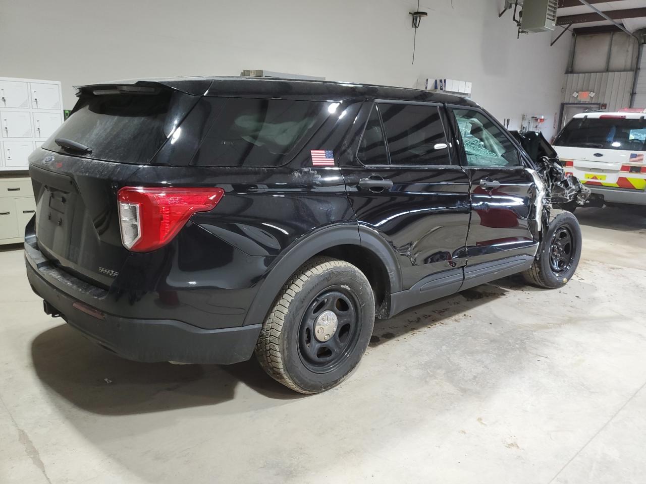 2022 Ford Explorer VIN 1FM5K8ABXNGB76272 Copart auction photo, front end / side damage thumbnail 3