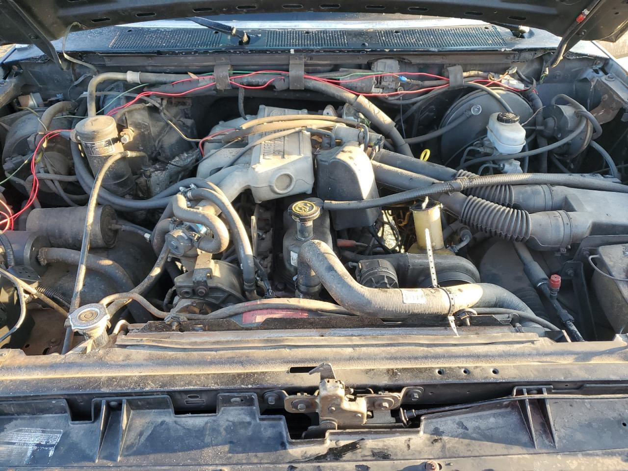 1990 Ford F-150 VIN 1FTDF15YXLNB40987 Copart auction photo, all over damage thumbnail 11