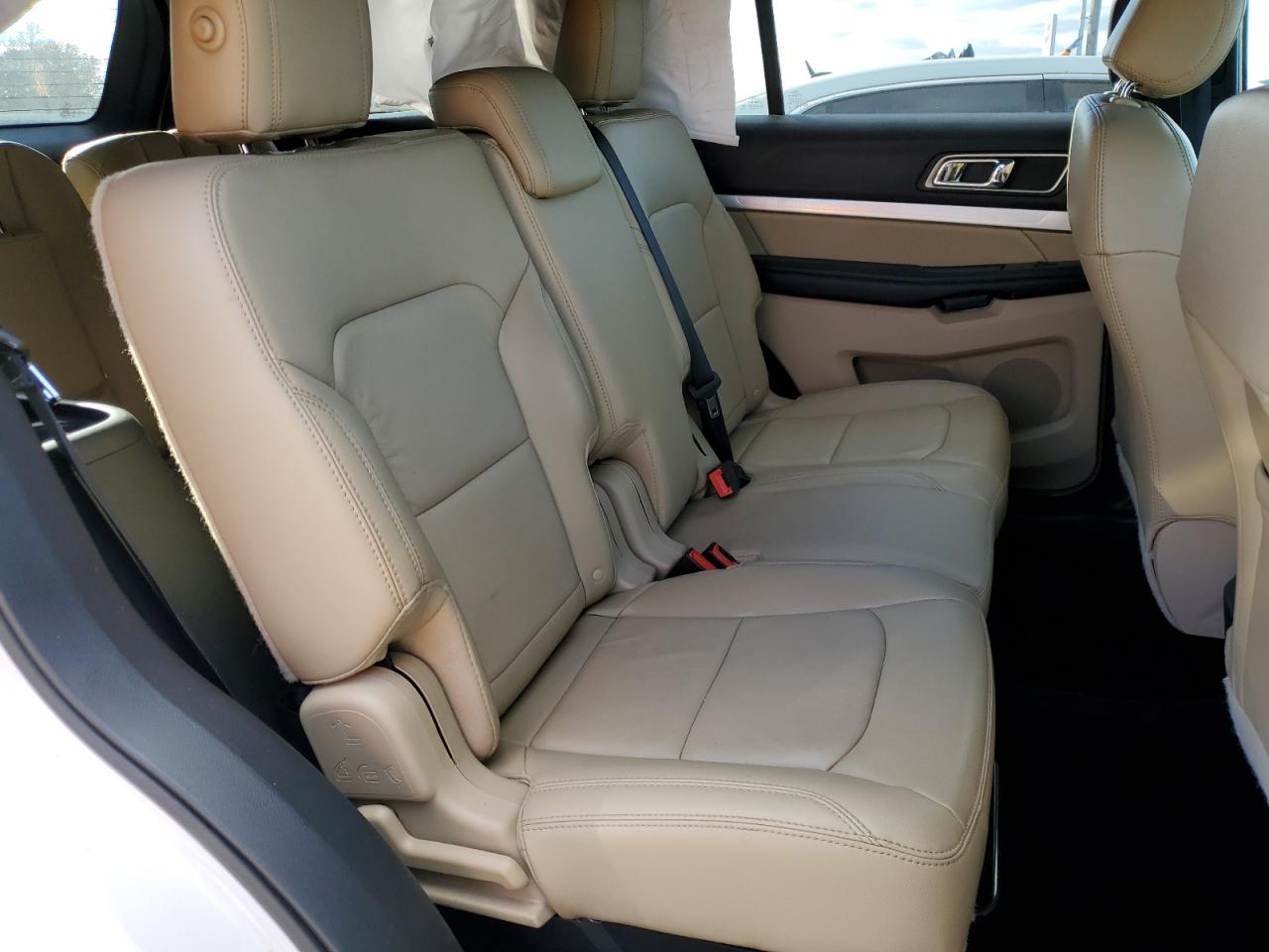 2017 Ford Explorer VIN 1FM5K7D82HGD62306 Copart auction photo, rear end / minor dent/scratches damage thumbnail 11