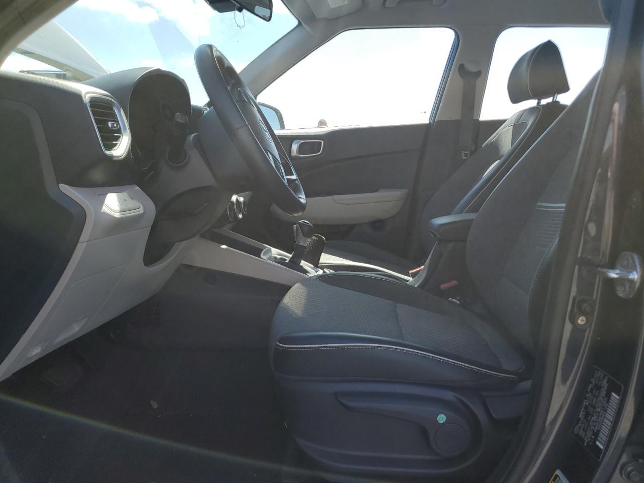 2022 Hyundai Venue VIN KMHRC8A3XNU170822 Copart auction photo, water/flood damage thumbnail 7