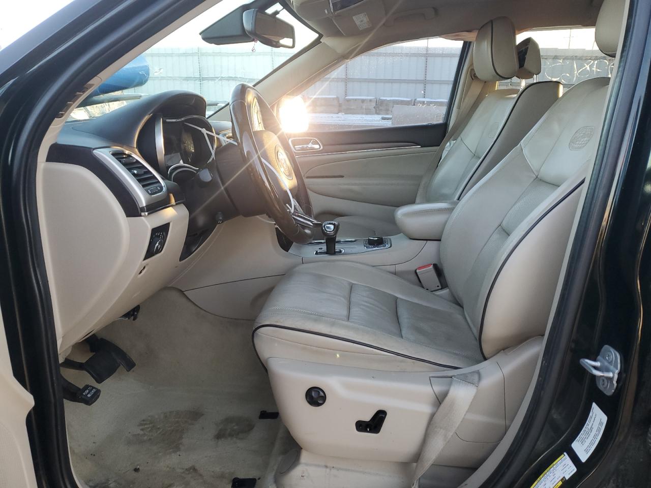 2014 Jeep Grand Cherokee VIN 1C4RJFCT1EC146197 Copart auction photo, front end / side damage thumbnail 7