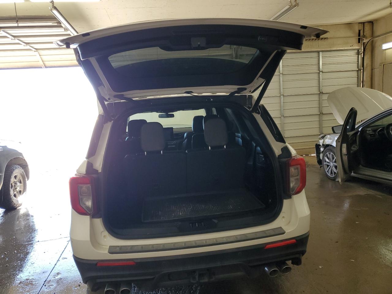 2020 Ford Explorer VIN 1FM5K8GC5LGC73294 Copart auction photo, front end damage thumbnail 6