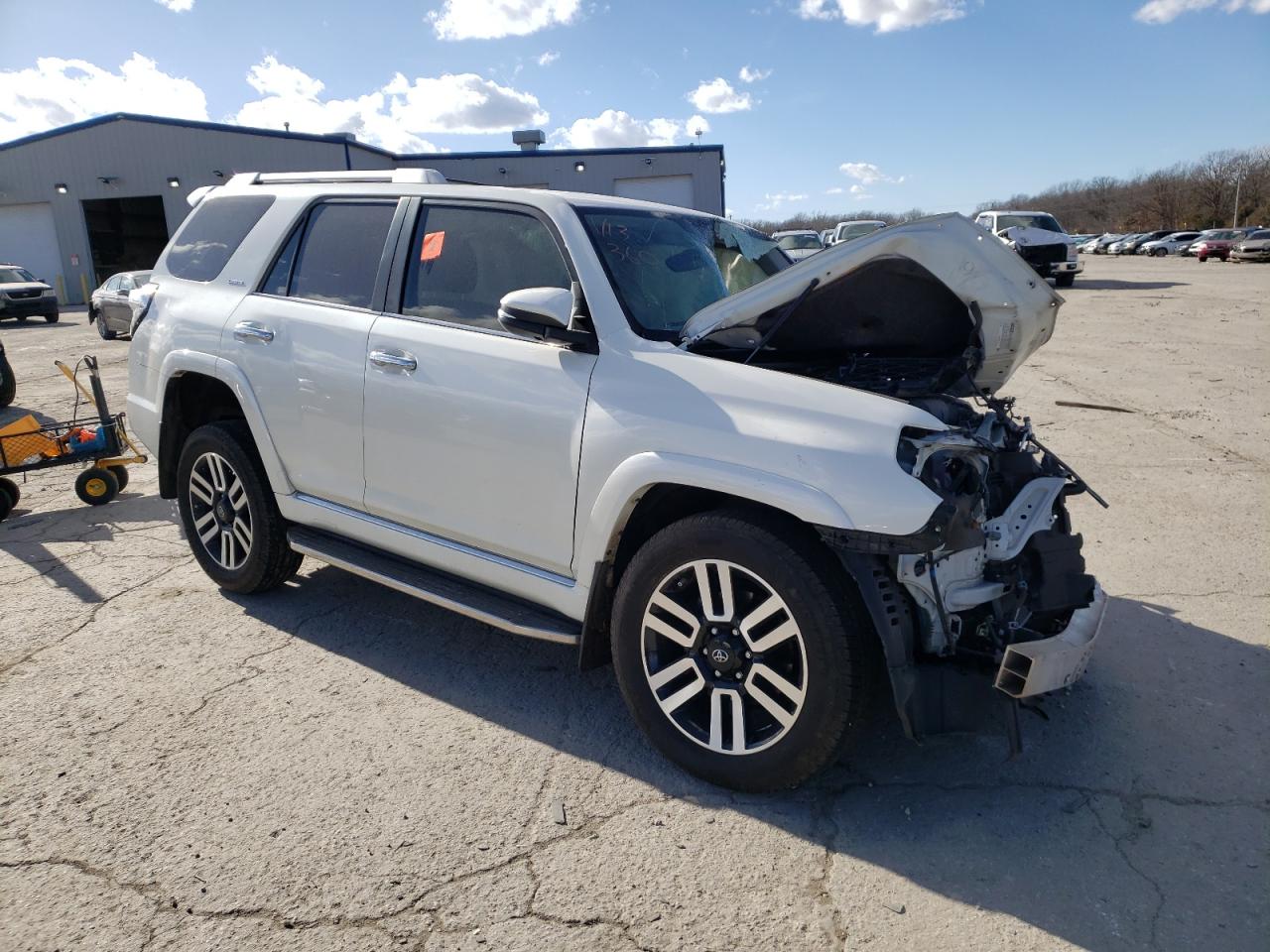 2019 Toyota 4Runner VIN JTEBU5JR3K5703889 Copart auction photo, front end / side damage thumbnail 4