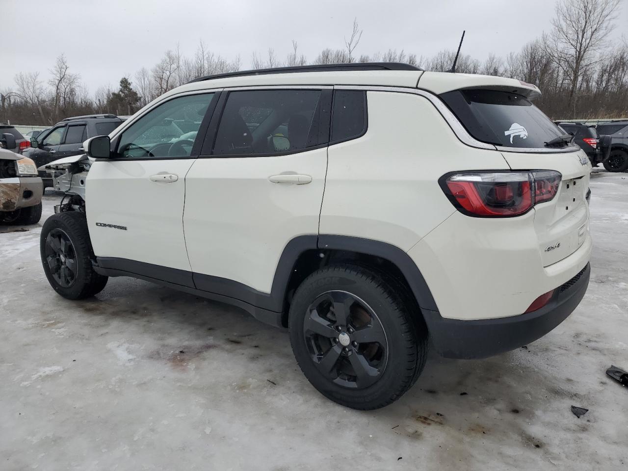 2020 Jeep Compass VIN 3C4NJDBB8LT239621 Copart auction photo, front end damage thumbnail 2