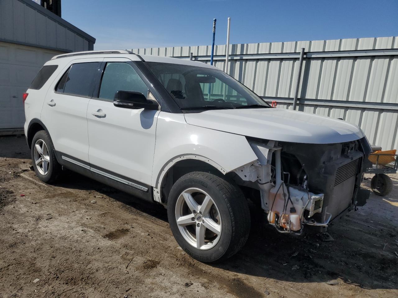 2017 Ford Explorer VIN 1FM5K8DH9HGD03291 Copart auction photo, front end damage thumbnail 4