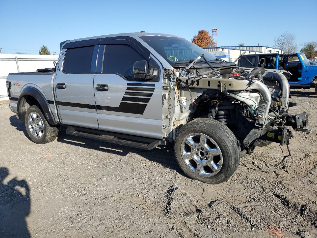 2018 Ford F-150 VIN 1FTEW1EP4JFA54299 Copart auction photo, front end / minor dent/scratches damage thumbnail 4