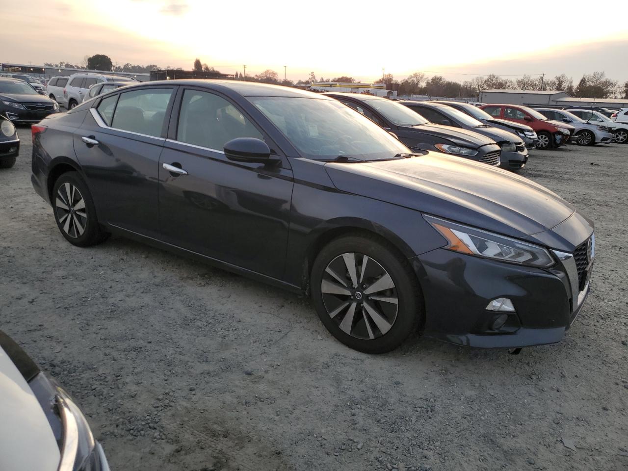 2020 Nissan Altima VIN 1N4BL4EV9LC164559 Copart auction photo, rear end / side damage thumbnail 4