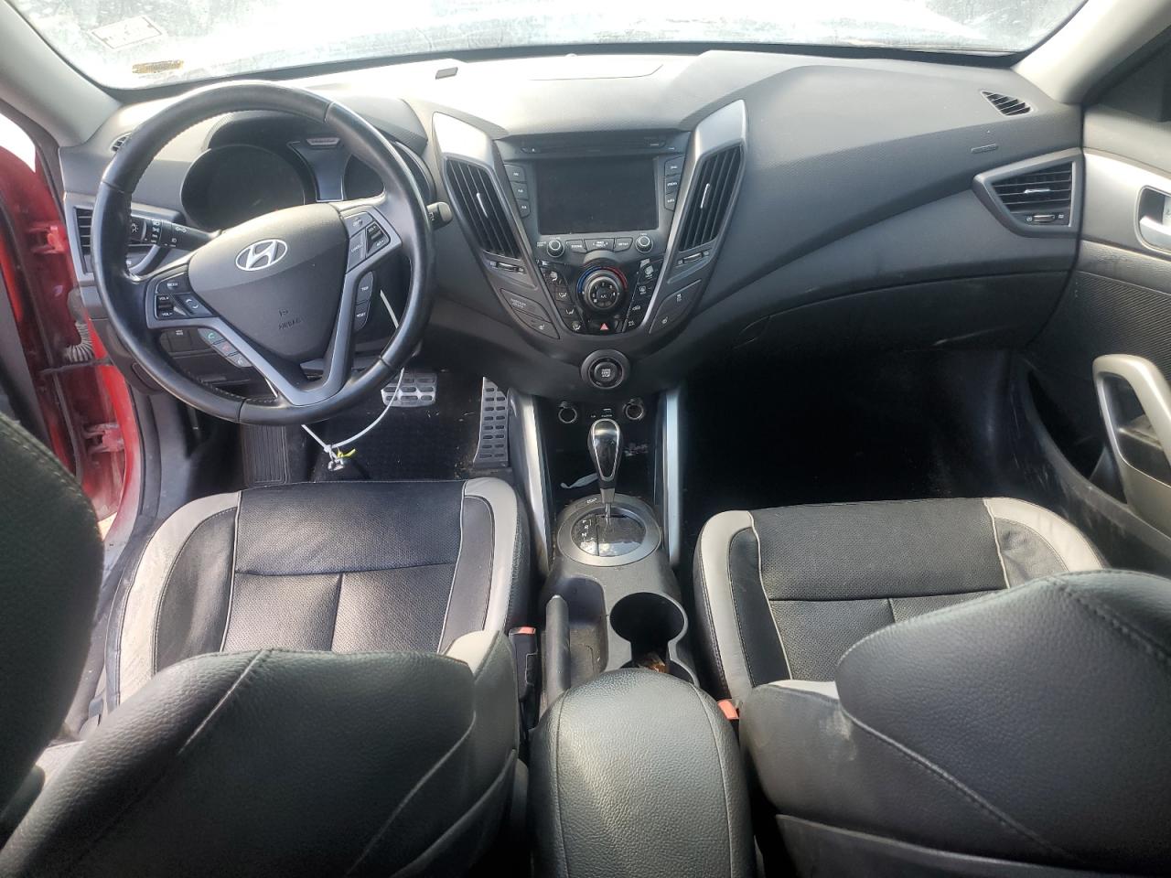 2015 Hyundai Veloster VIN KMHTC6AE5FU244158 Copart auction photo, front end / side damage thumbnail 8