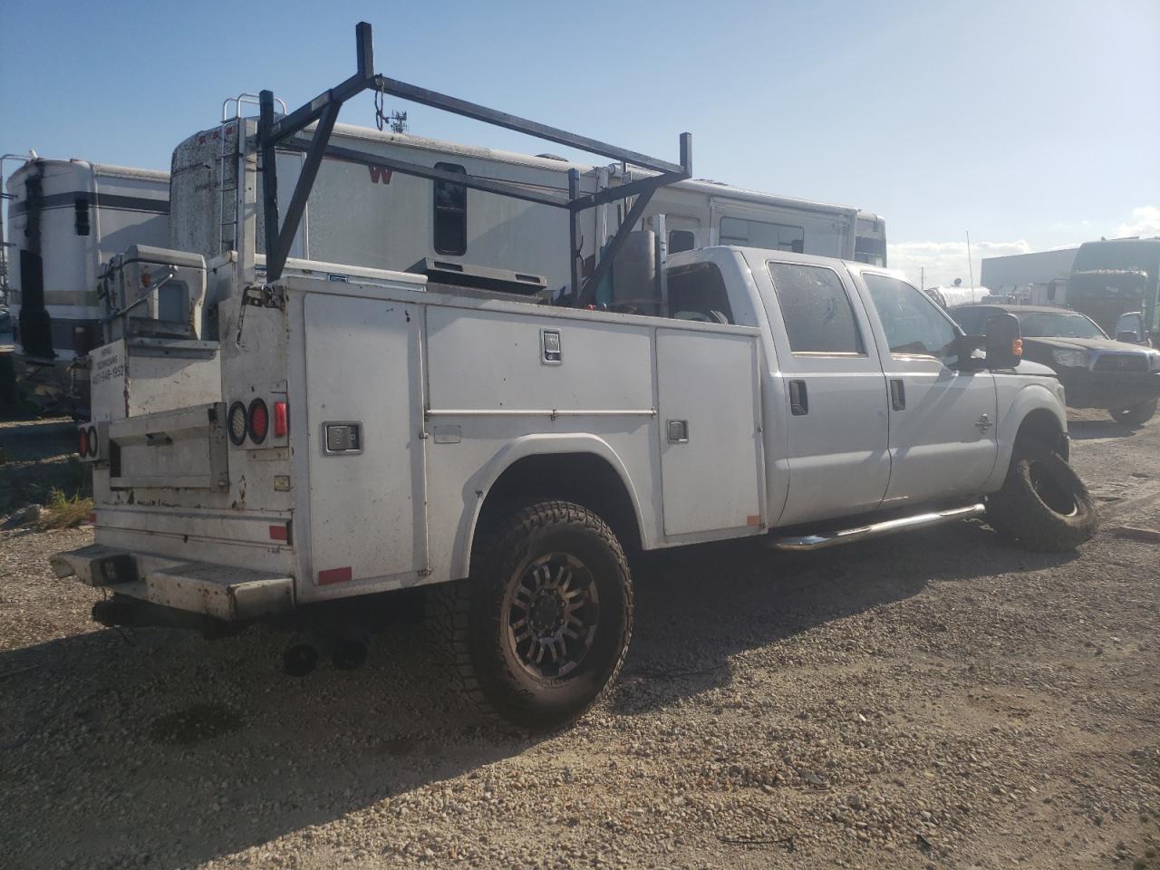 2014 Ford F350 VIN 1FT8W3BT3EEA14656 Copart auction photo, front end / side damage thumbnail 3