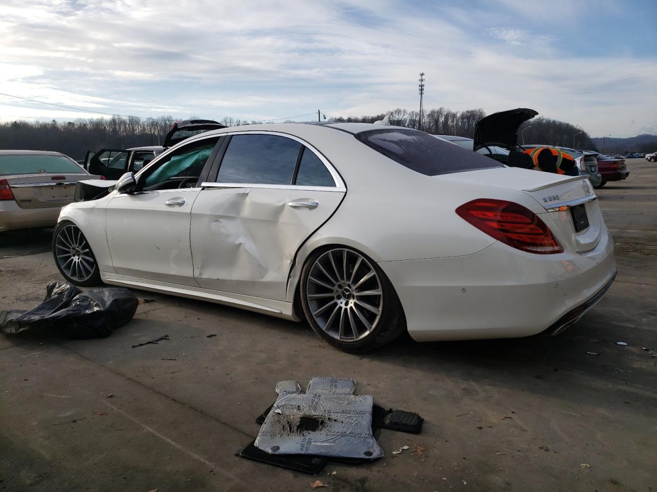 2016 Mercedes-Benz S-klasse VIN WDDUG8CB8GA264697 Copart auction photo, all over damage thumbnail 2