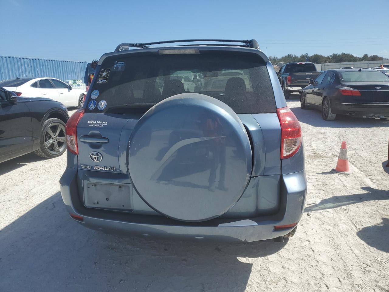 2008 Toyota RAV 4 VIN JTMZK31V886013391 Copart auction photo, water/flood damage thumbnail 6