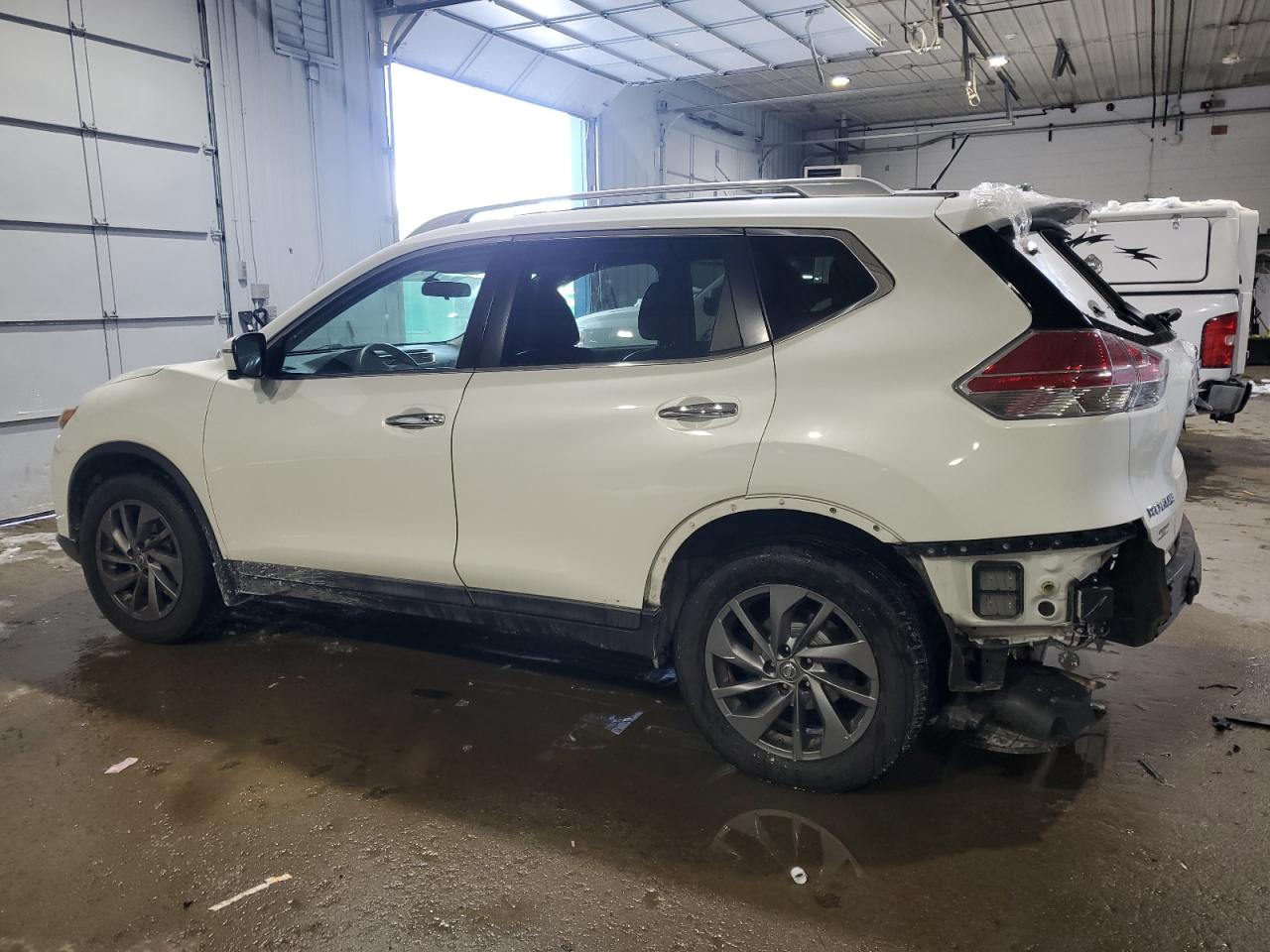 2016 Nissan Rogue VIN 5N1AT2MV5GC755906 Copart auction photo, rear end / minor dent/scratches damage thumbnail 2
