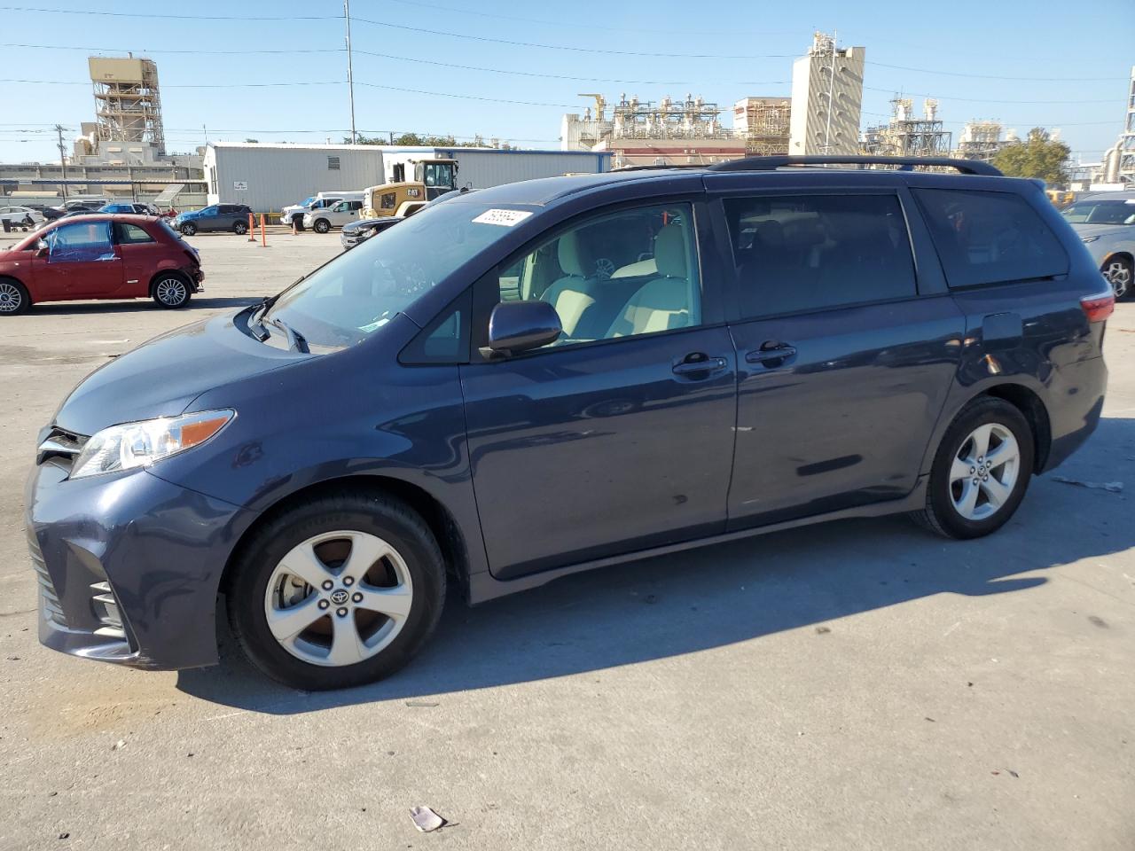 2018 Toyota Sienna VIN 5TDKZ3DC3JS961968