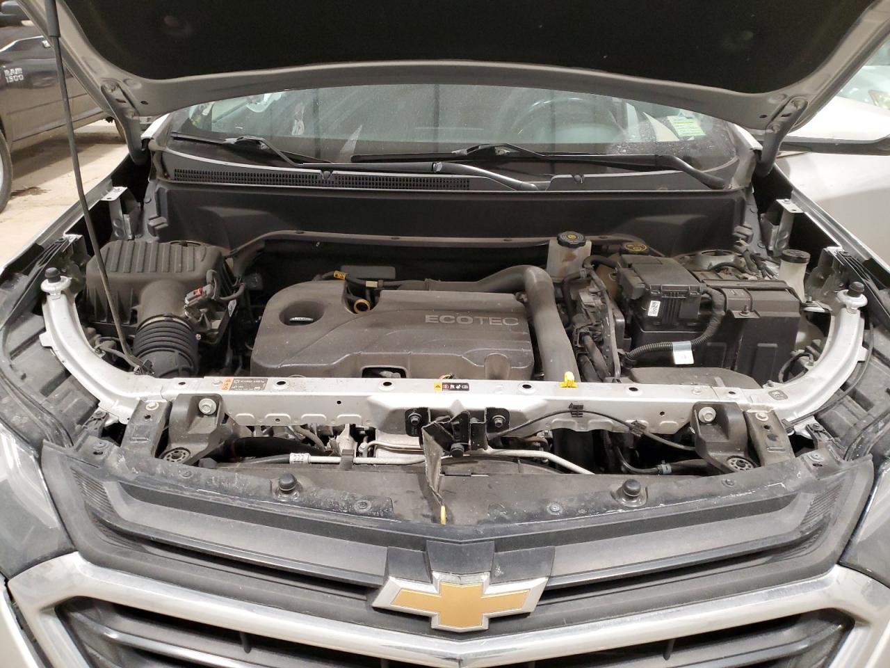 2019 Chevrolet Equinox VIN 2GNAXKEV3K6142568 Copart auction photo, side / minor dent/scratches damage thumbnail 14