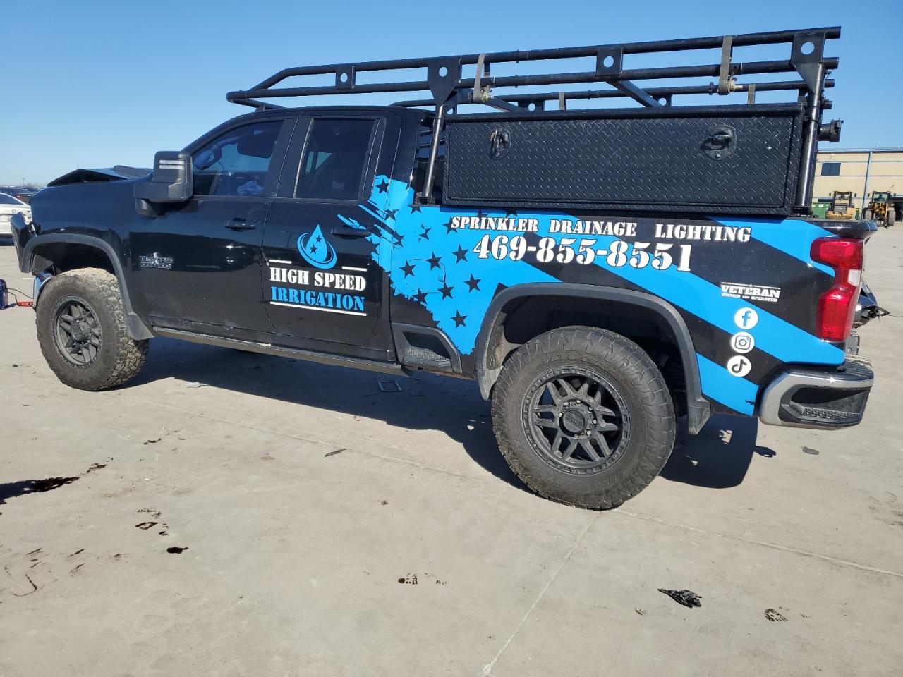 2022 Chevrolet Silverado VIN 1GC5YNE7XNF259262 Copart auction photo, front end damage thumbnail 2