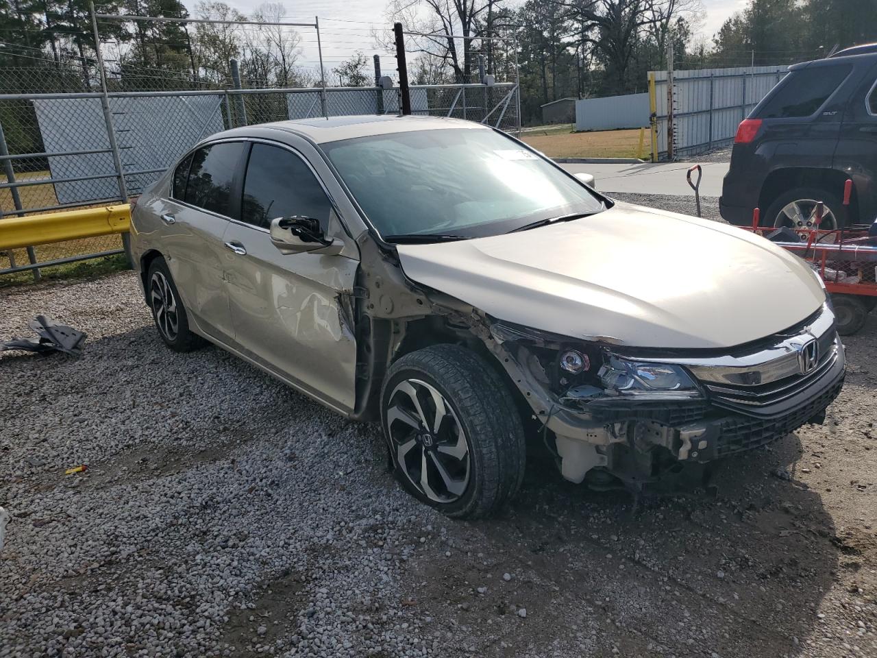 2016 Honda Accord VIN 1HGCR2F85GA044741 Copart auction photo, side / front end damage thumbnail 4