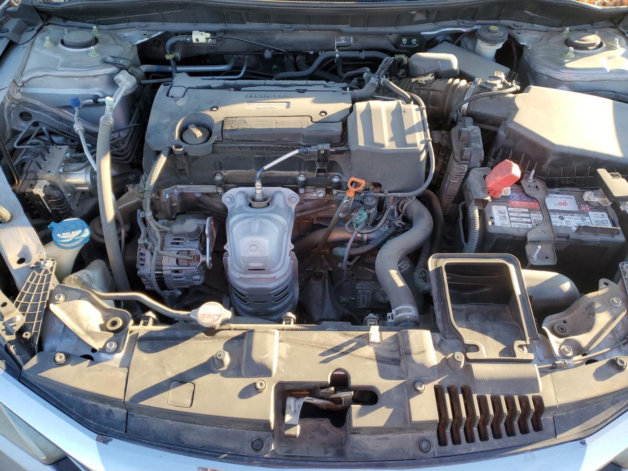 2017 Honda Accord VIN 1HGCR2F30HA265329 Copart auction photo, minor dent/scratches damage thumbnail 11