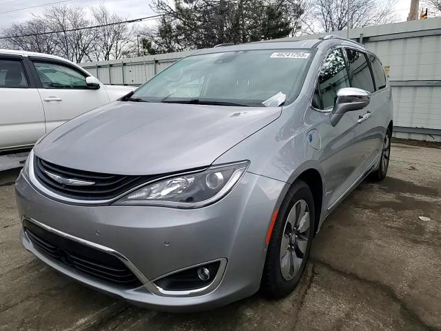 2018 Chrysler Pacifica VIN 2C4RC1N74JR172663 Copart auction photo, side / front end damage thumbnail 12
