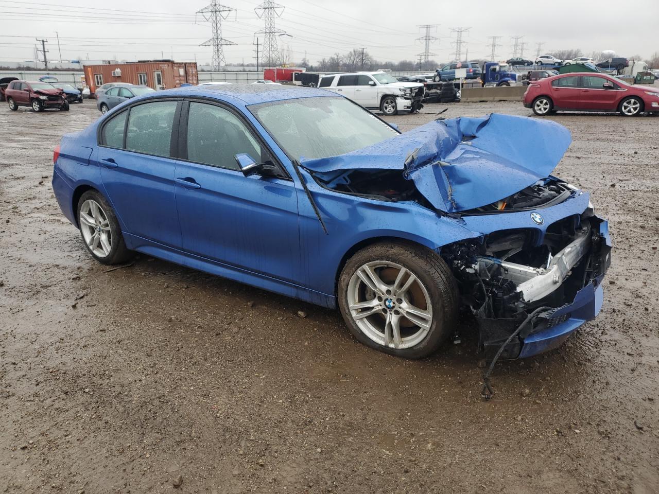 2015 BMW 3er VIN WBA3B3C55FJ983788 Copart auction photo, front end damage thumbnail 4