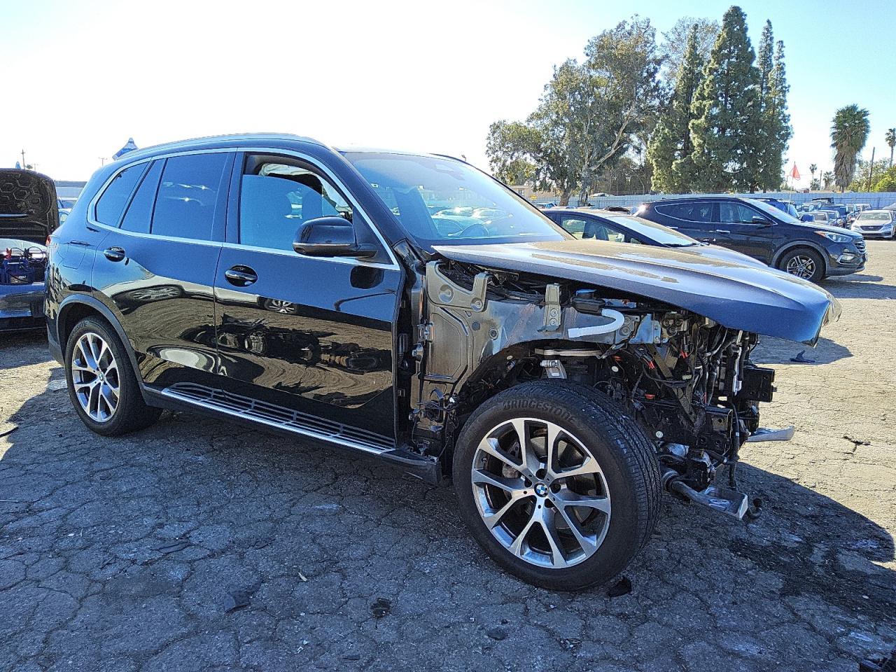 2024 BMW X5 VIN 5UX23EU06R9T85062 Copart auction photo, front end damage thumbnail 4