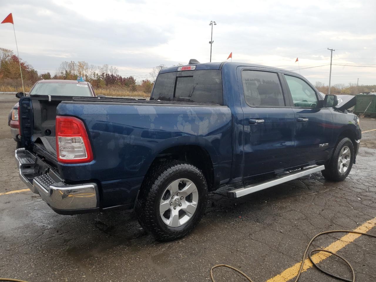 2020 RAM 1500 VIN 1C6SRFFT7LN283384 Copart auction photo, front end / side damage thumbnail 3
