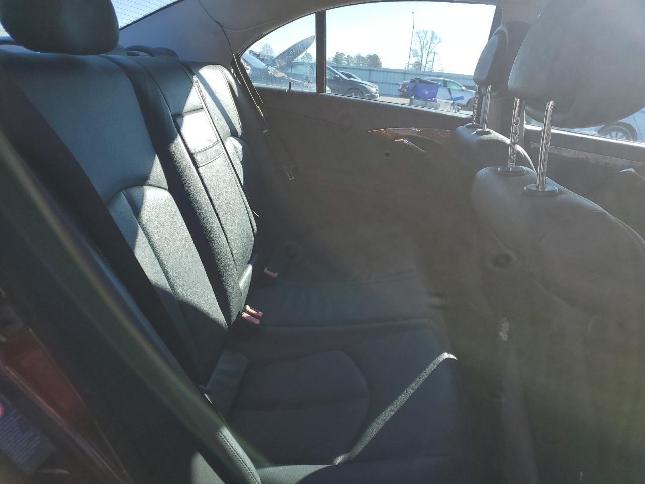 2009 Mercedes-Benz E-klasse VIN WDBUF56XX9B426117 Copart auction photo, front end damage thumbnail 10