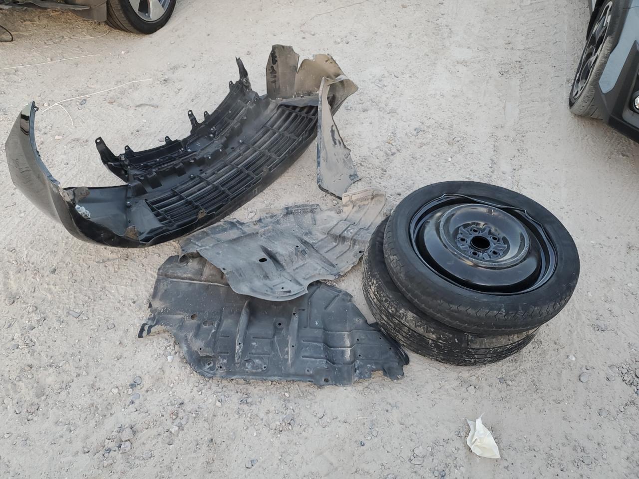 2015 Toyota Camry VIN 4T4BF1FK8FR497470 Copart auction photo, rear end / front end damage thumbnail 12