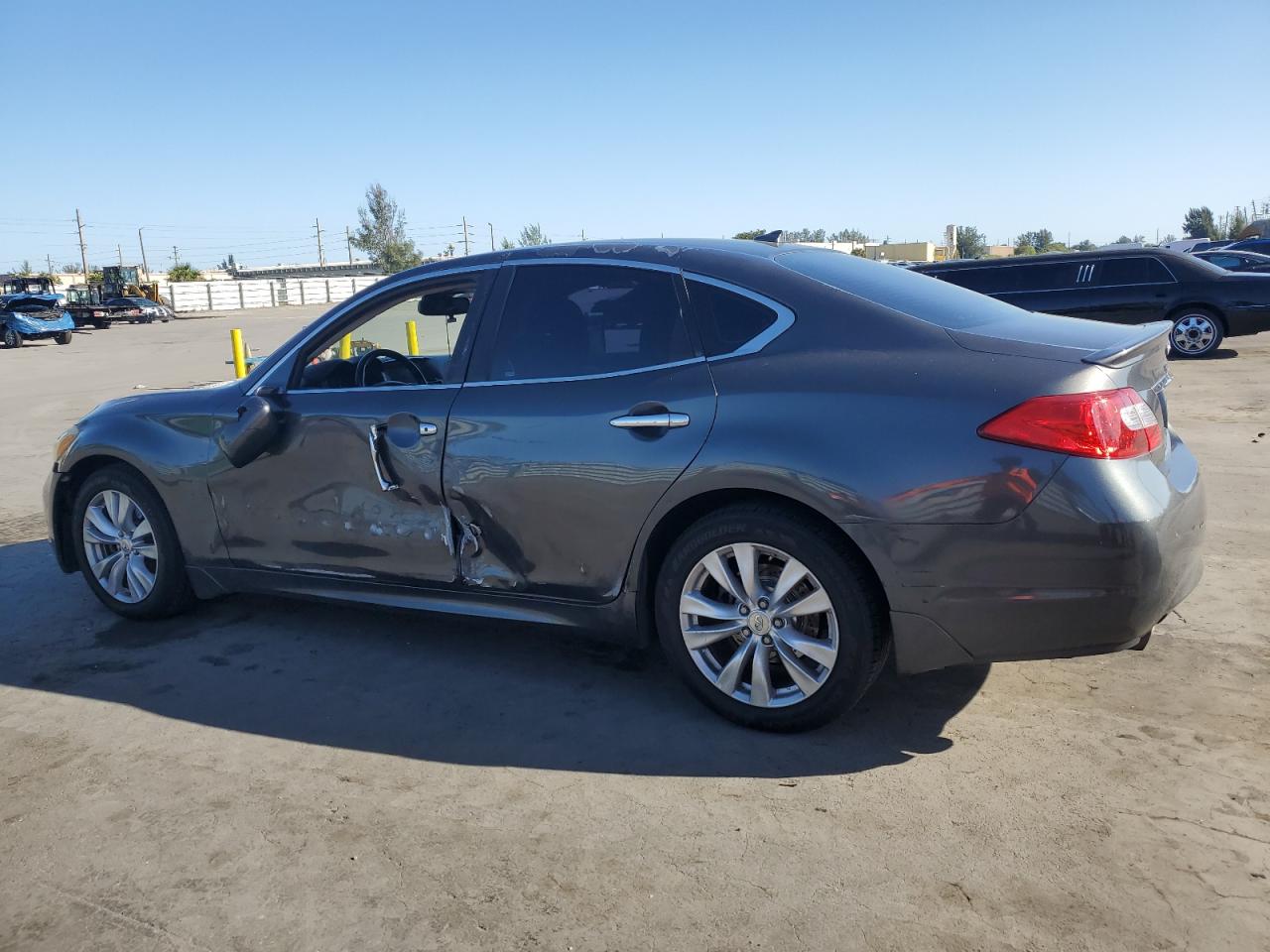 2011 Infiniti M VIN JN1BY1AP1BM320364 Copart auction photo, side damage thumbnail 2