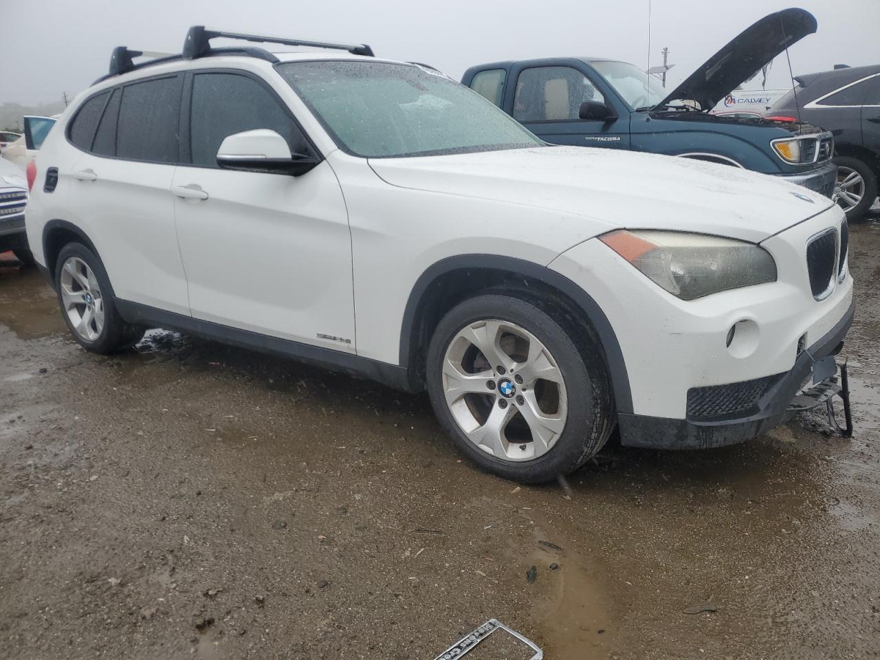 2013 BMW X1 VIN WBAVM1C53DVW41494 Copart auction photo, mechanical / front end damage thumbnail 4