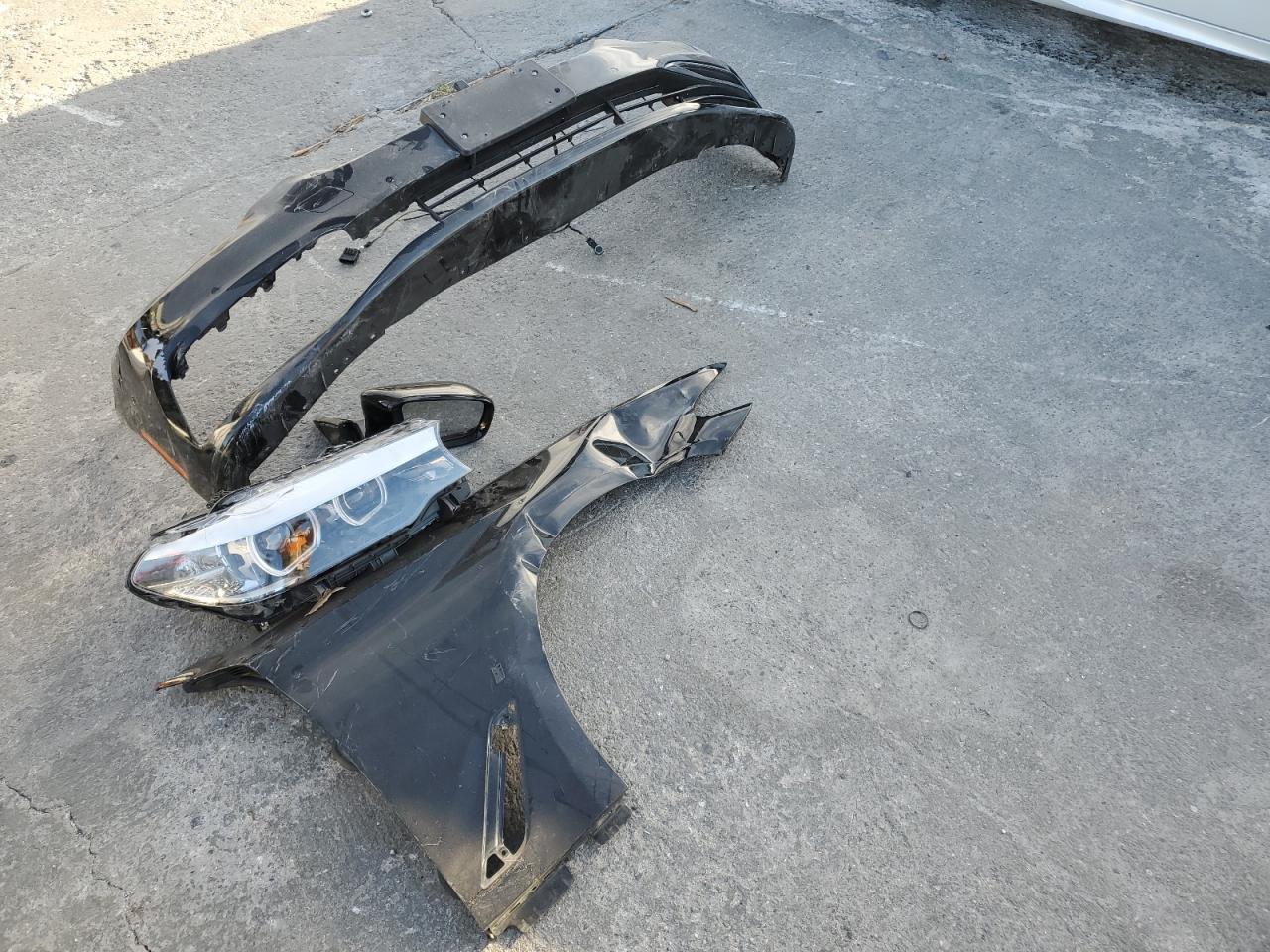 2019 BMW 5er VIN WBAJA9C58KB253813 Copart auction photo, undercarriage / front end damage thumbnail 12