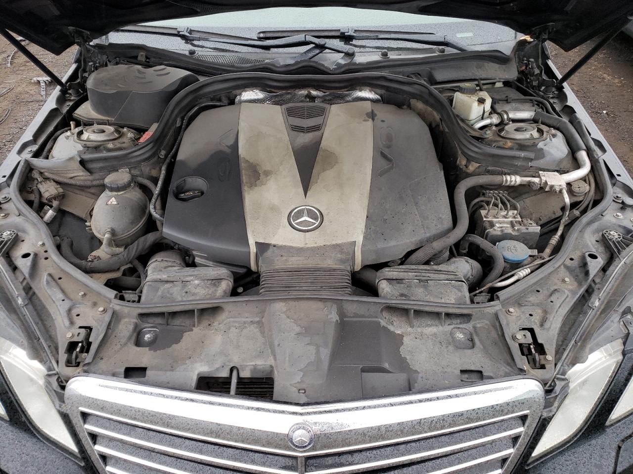 2011 Mercedes-Benz E-klasse VIN WDDHF2EB1BA468135 Copart auction photo, rear end / minor dent/scratches damage thumbnail 11