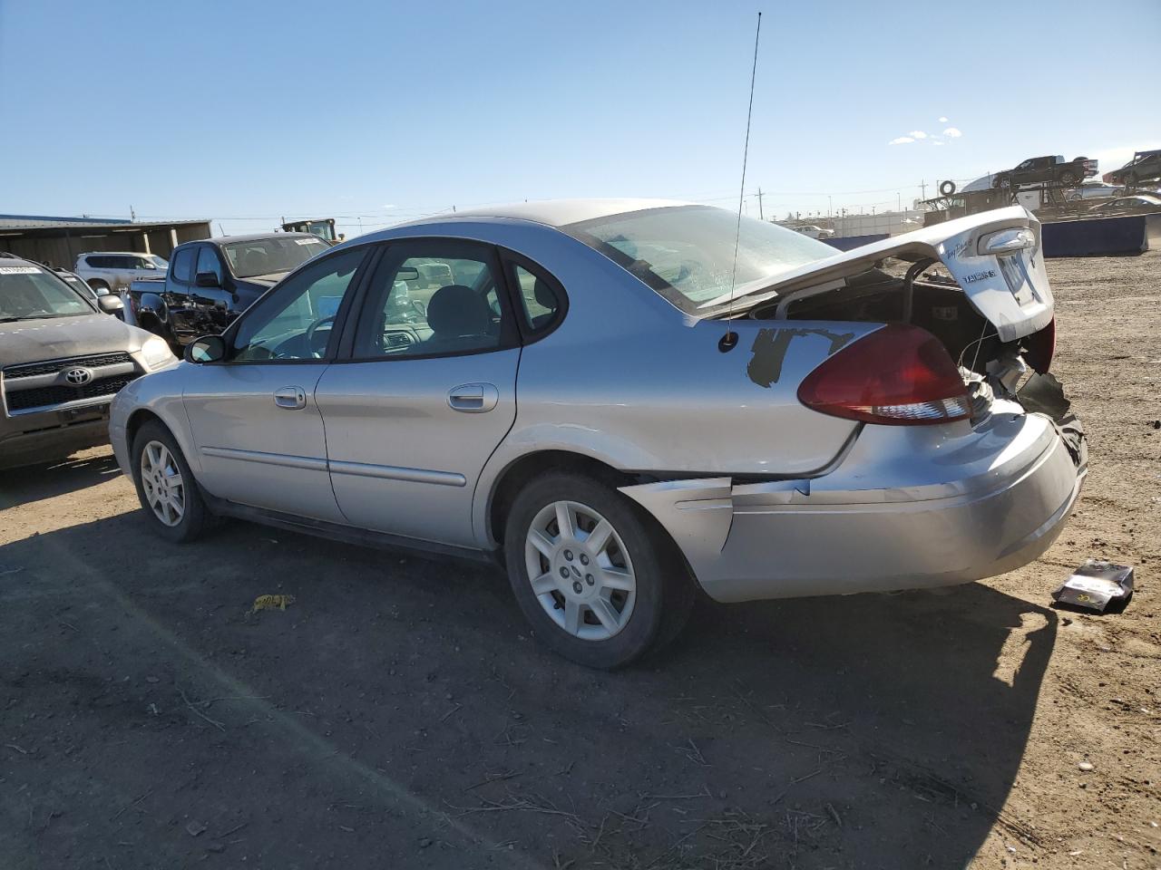2005 Ford Taurus VIN 1FAFP53U65A285649 Copart auction photo, rear end damage thumbnail 2
