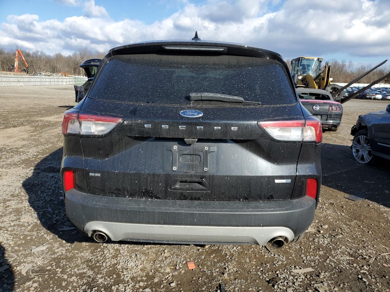 2020 Ford Escape VIN 1FMCU9G62LUB09939 Copart auction photo, side / front end damage thumbnail 6
