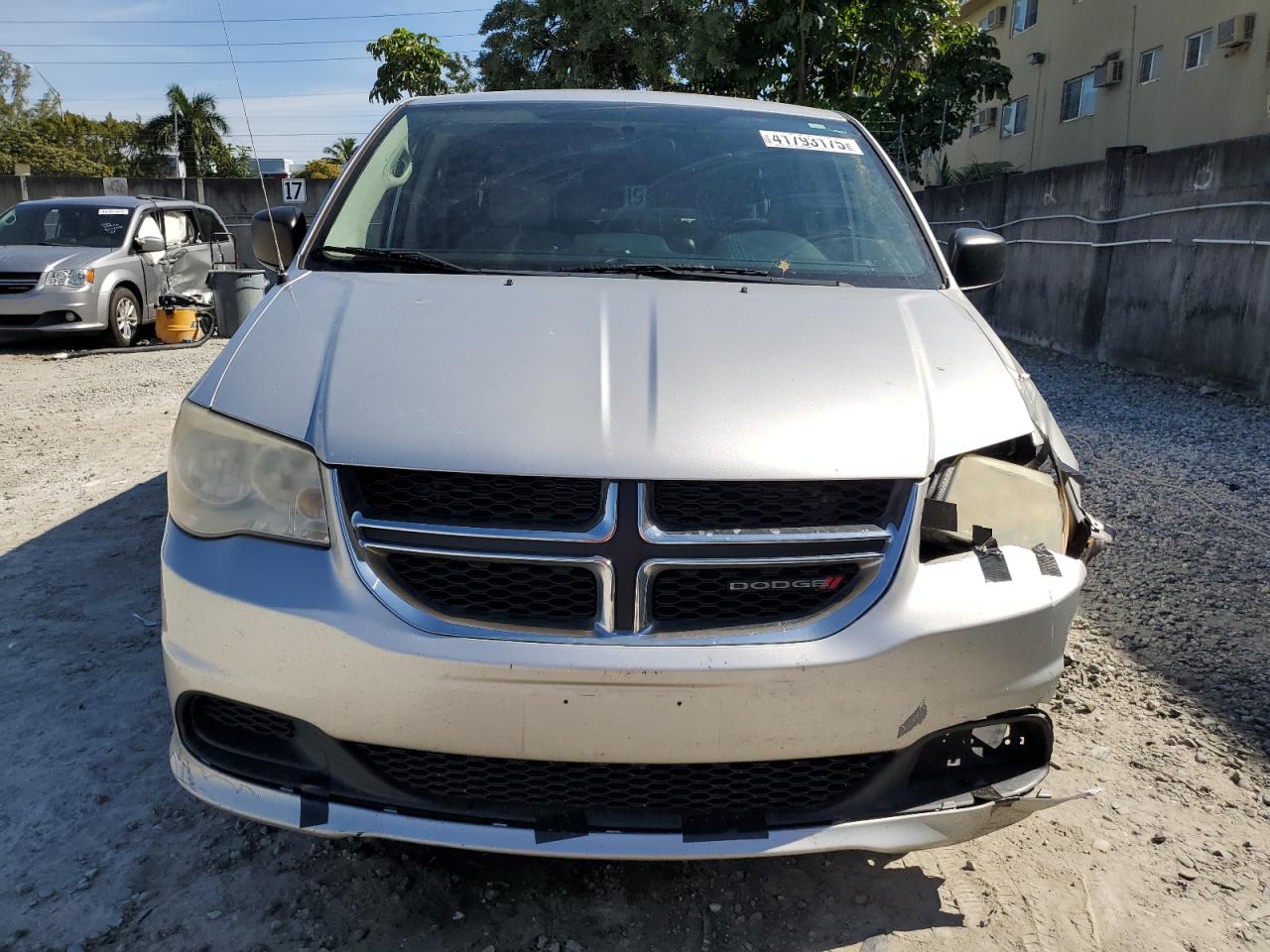 2012 Dodge Caravan VIN 2C4RDGBG6CR255793 Copart auction photo, front end / undercarriage damage thumbnail 5