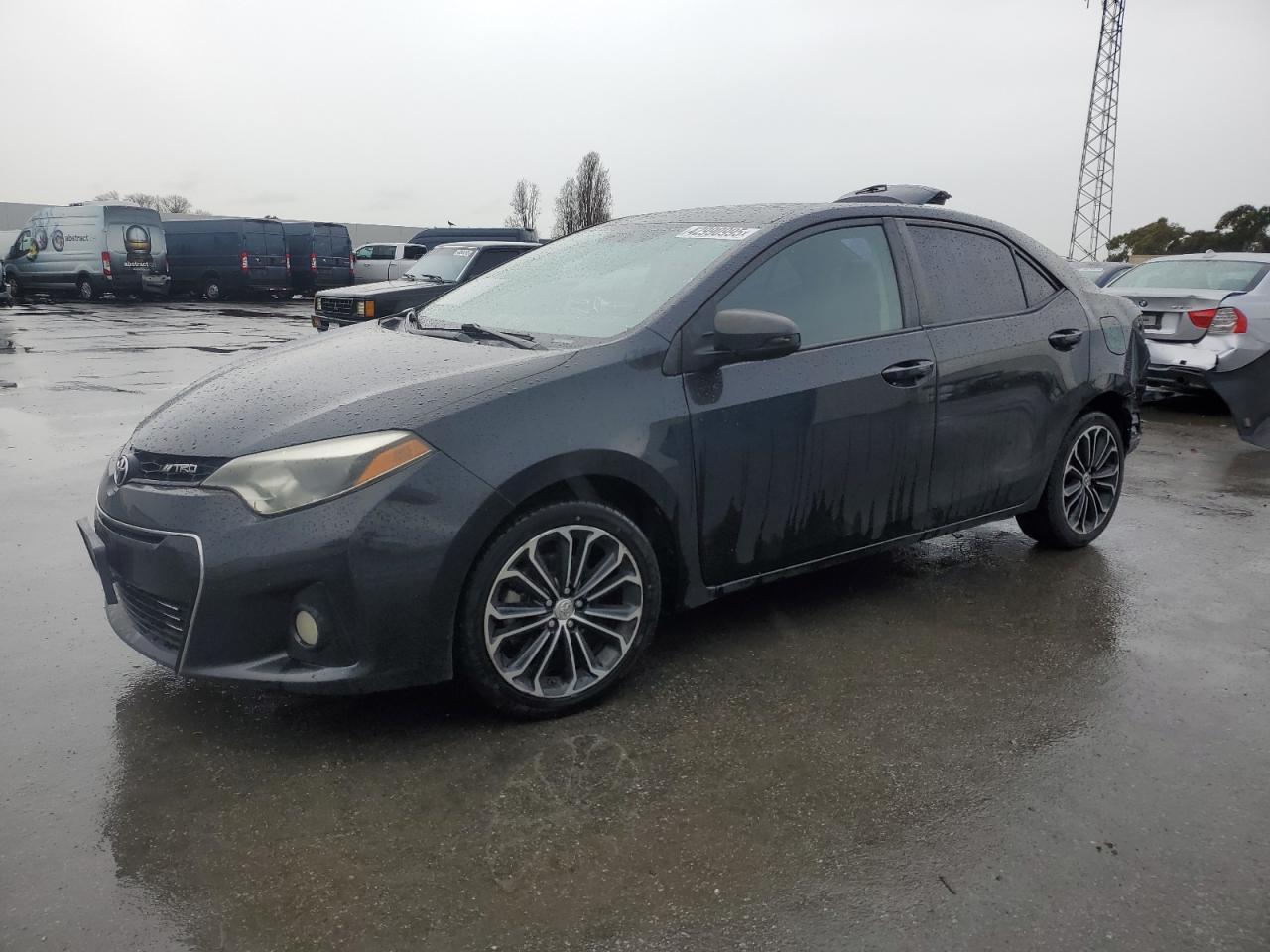 2015 Toyota Corolla VIN 5YFBURHE2FP321327