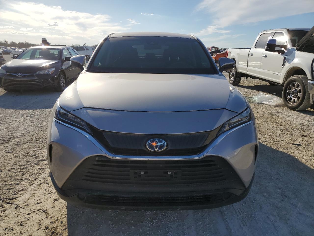 2021 Toyota Venza VIN JTEAAAAH1MJ072493 Copart auction photo, water/flood damage thumbnail 5