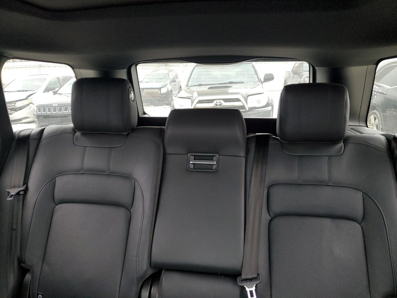2019 Land Rover Range Rover VIN SALGS2RE0KA542093 Copart auction photo, front end damage thumbnail 10