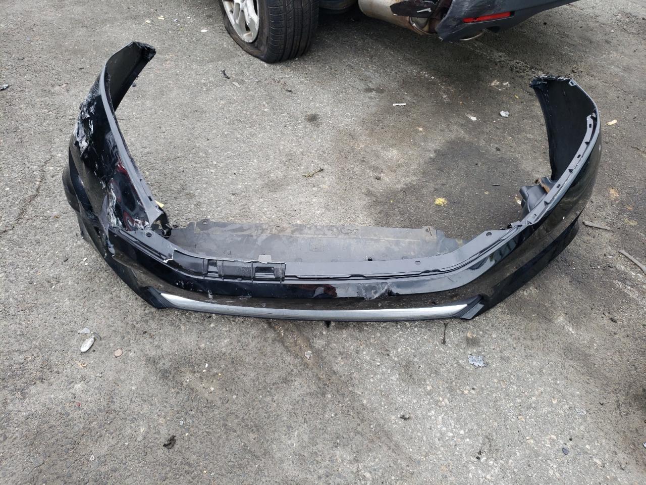 2015 Honda Accord VIN 1HGCR3F89FA010435 Copart auction photo, front end / minor dent/scratches damage thumbnail 12
