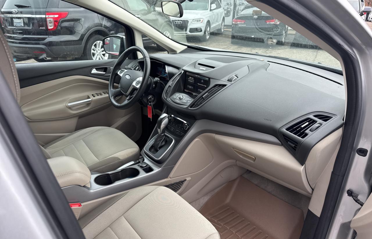 2015 Ford C-MAX VIN 1FADP5AU6FL103822 Copart auction photo, normal wear damage thumbnail 5