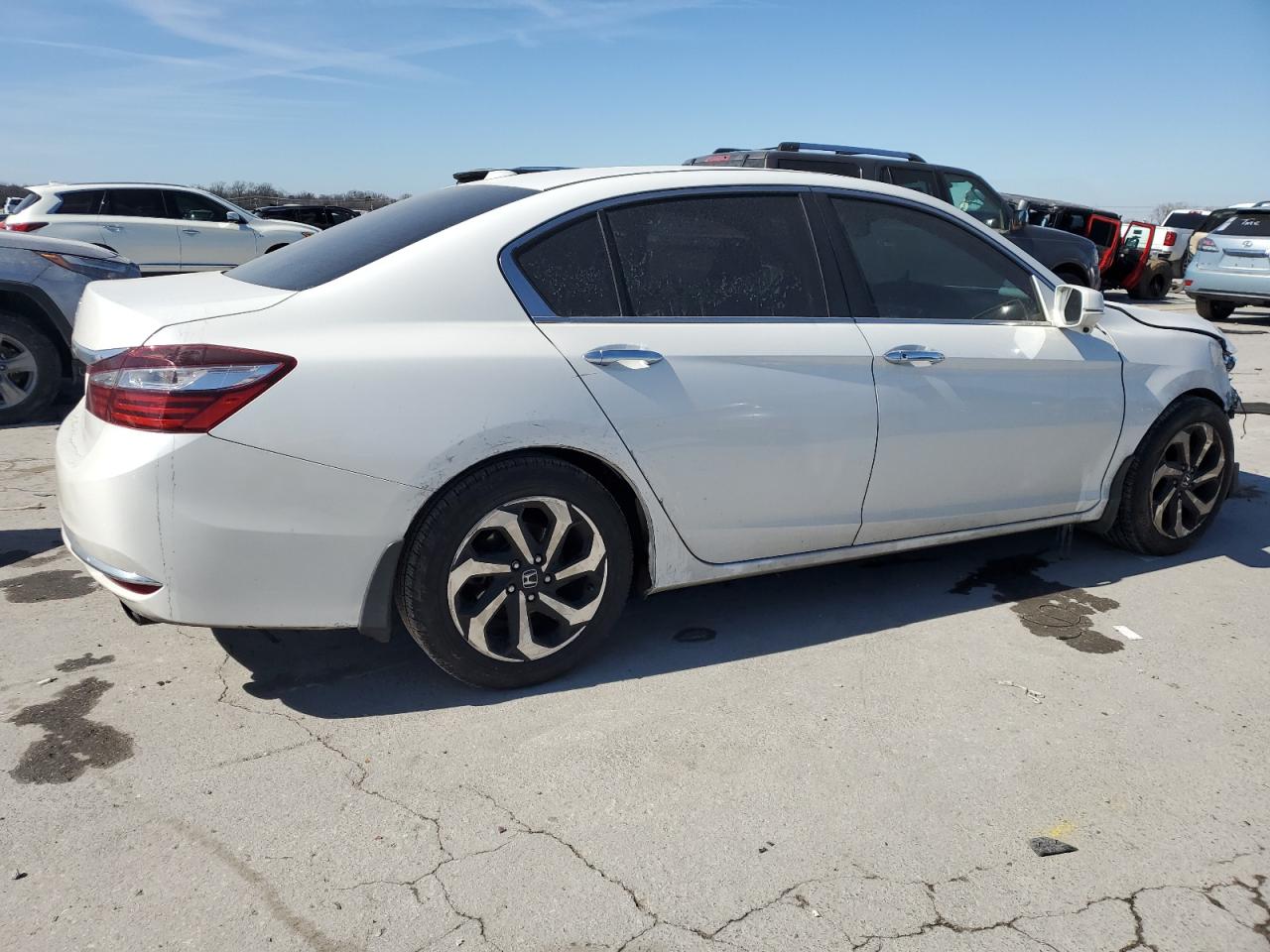 2017 Honda Accord VIN 1HGCR2F70HA052738 Copart auction photo, front end damage thumbnail 3