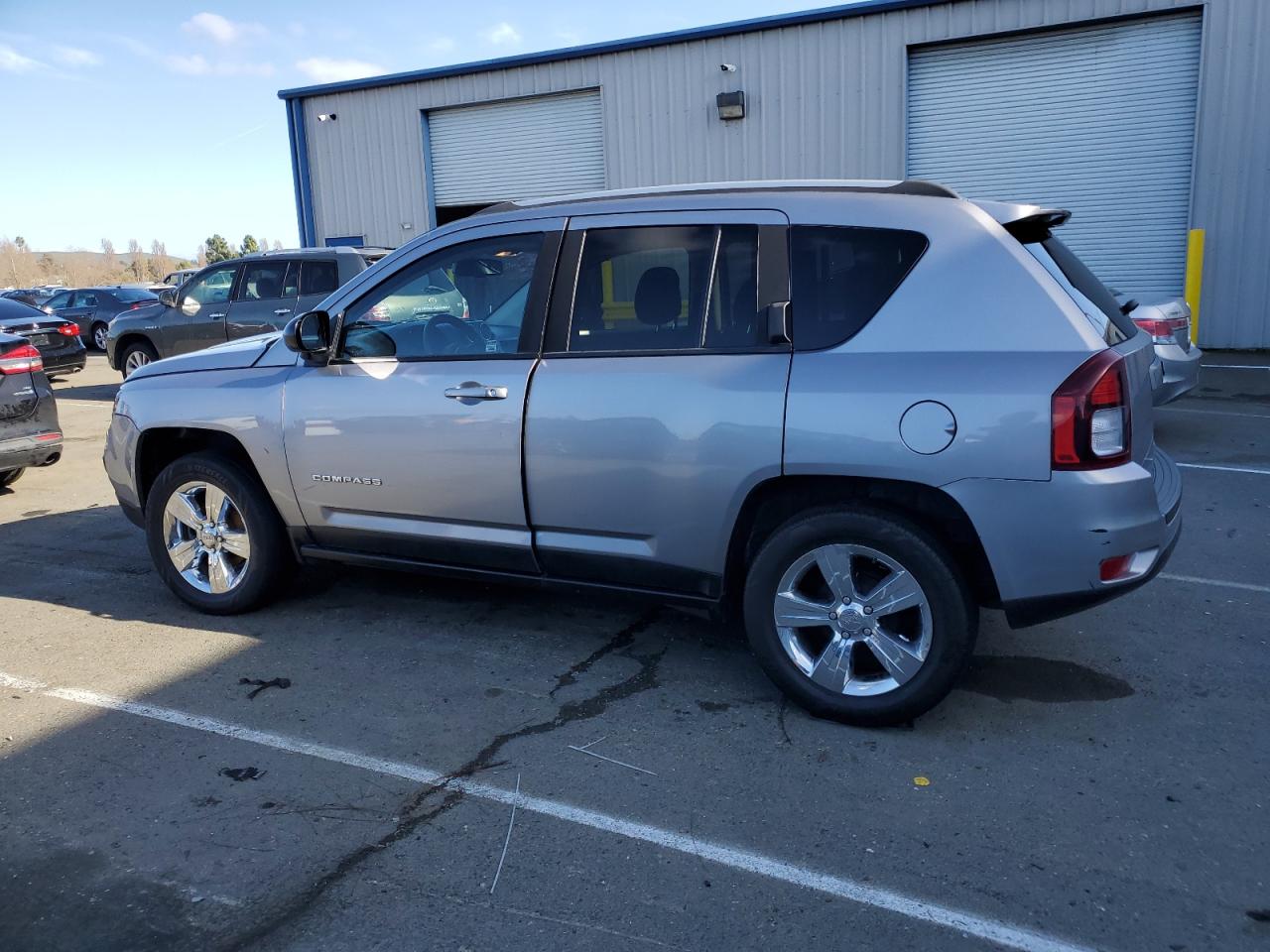 2016 Jeep Compass VIN 1C4NJCBA6GD641814 Copart auction photo, side / all over damage thumbnail 2
