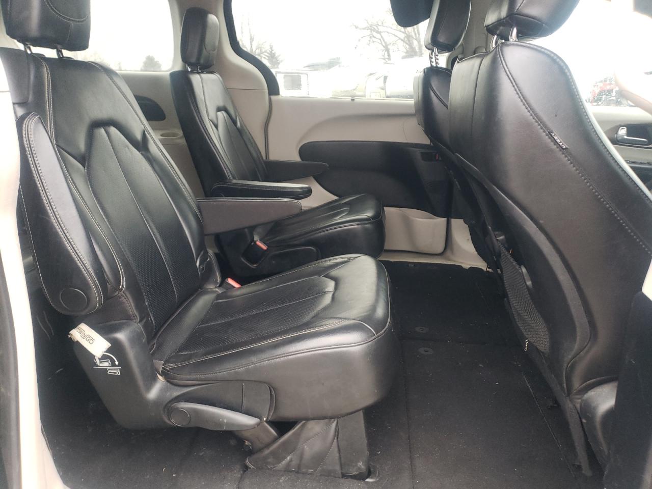 2020 Chrysler Voyager VIN 2C4RC1DGXLR145200 Copart auction photo, front end damage thumbnail 11