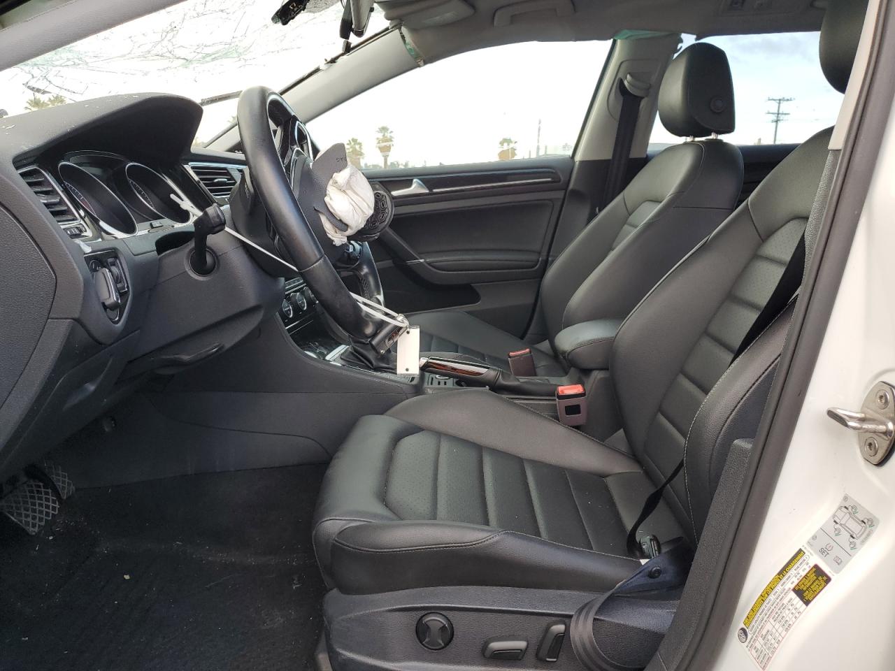 2018 Volkswagen Golf VIN 3VWL17AU5JM761963 Copart auction photo, front end / side damage thumbnail 7